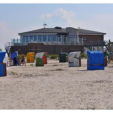 Beach Crab Modern Retreat Neßmersiel